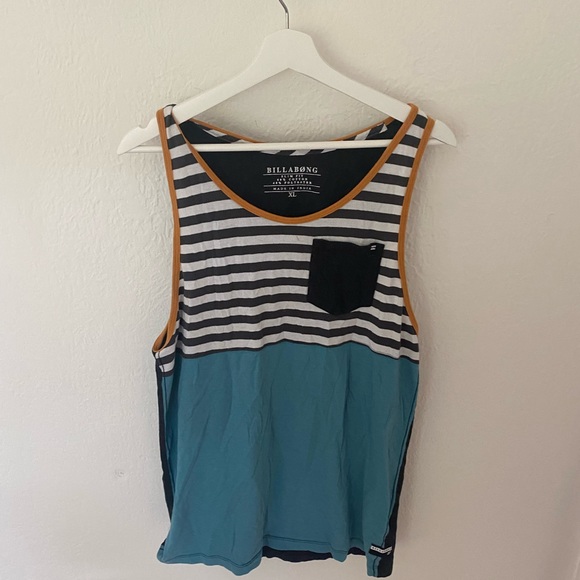 Billabong tank size extra large - Picture 4 of 6